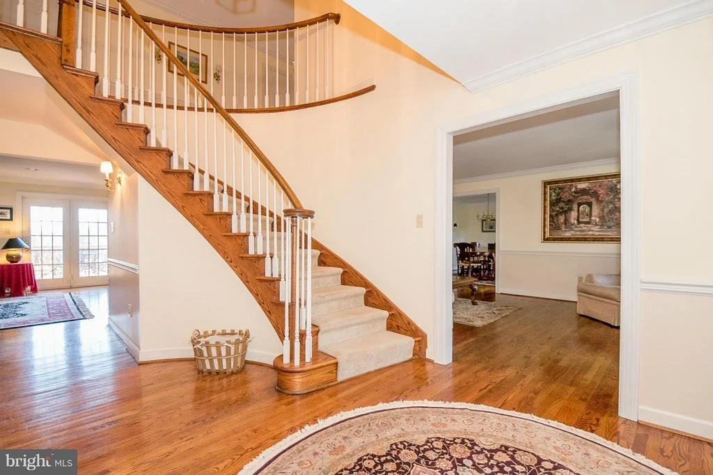 Photo of 9417 THORNEDIKE DRIVE