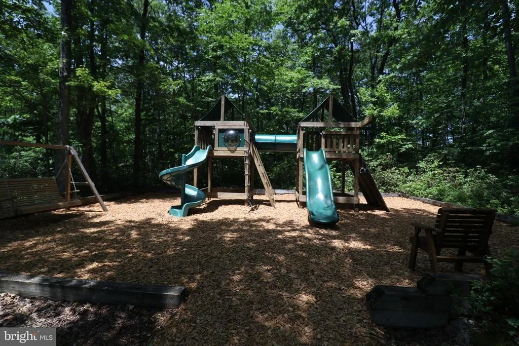 Photo of 97 MOUNTAINTOP ROAD