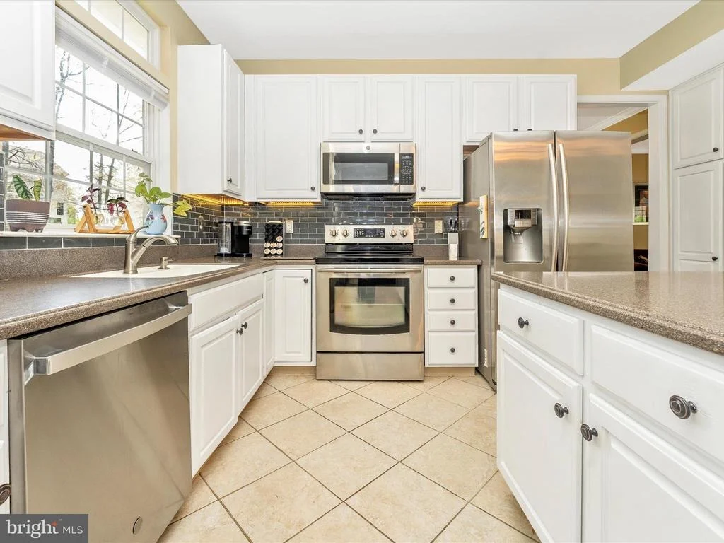 Photo of 6469 SADDLEBROOK LANE