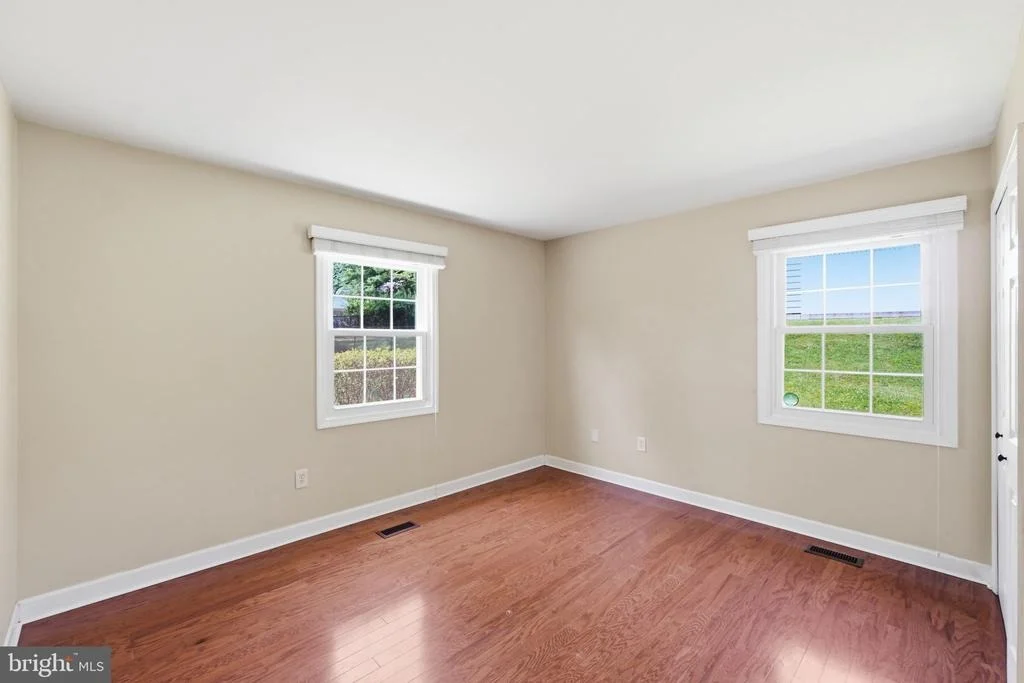 Photo of 14005 BETHPAGE LANE