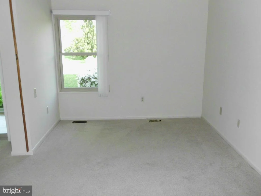 Photo of Unit 101F at 3642 GLENEAGLES DRIVE