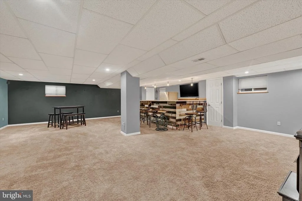 Photo of 4296 WOLF HILL DRIVE