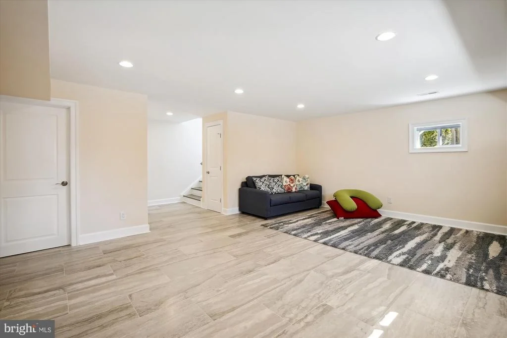 Photo of 6631 TUCKER AVENUE