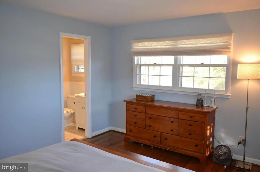 Photo of 1422 MAYFLOWER DRIVE