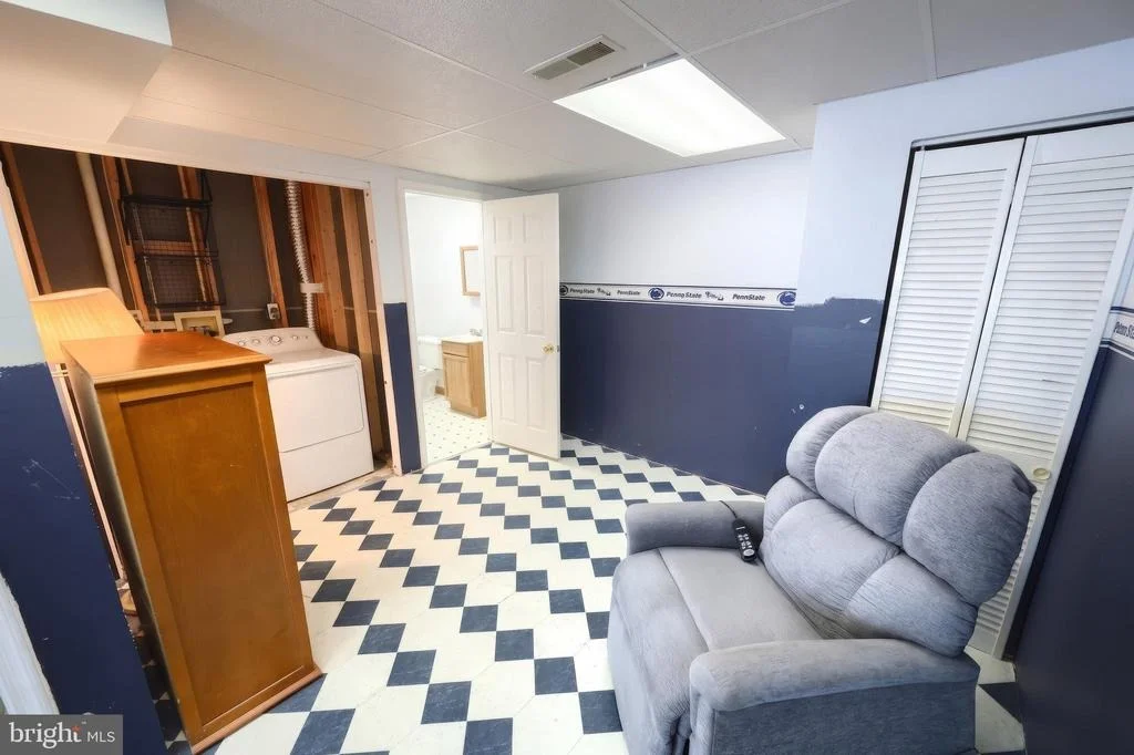 Photo of 24 SQUIRE CIRCLE