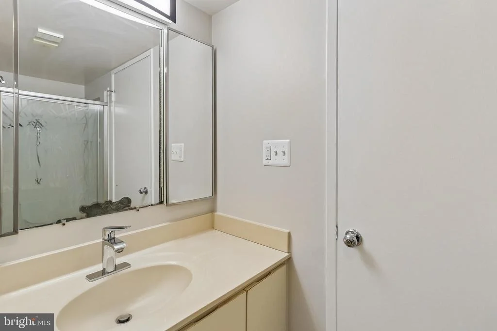 Photo of Unit 2620 at 15107 INTERLACHEN DRIVE