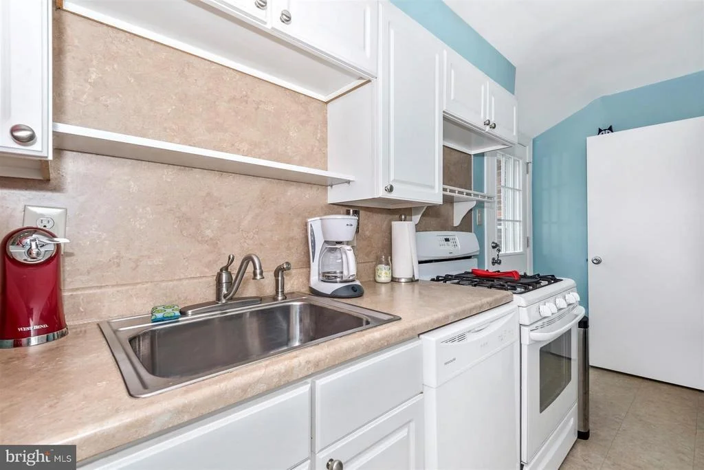 Photo of 3302 JANET ROAD