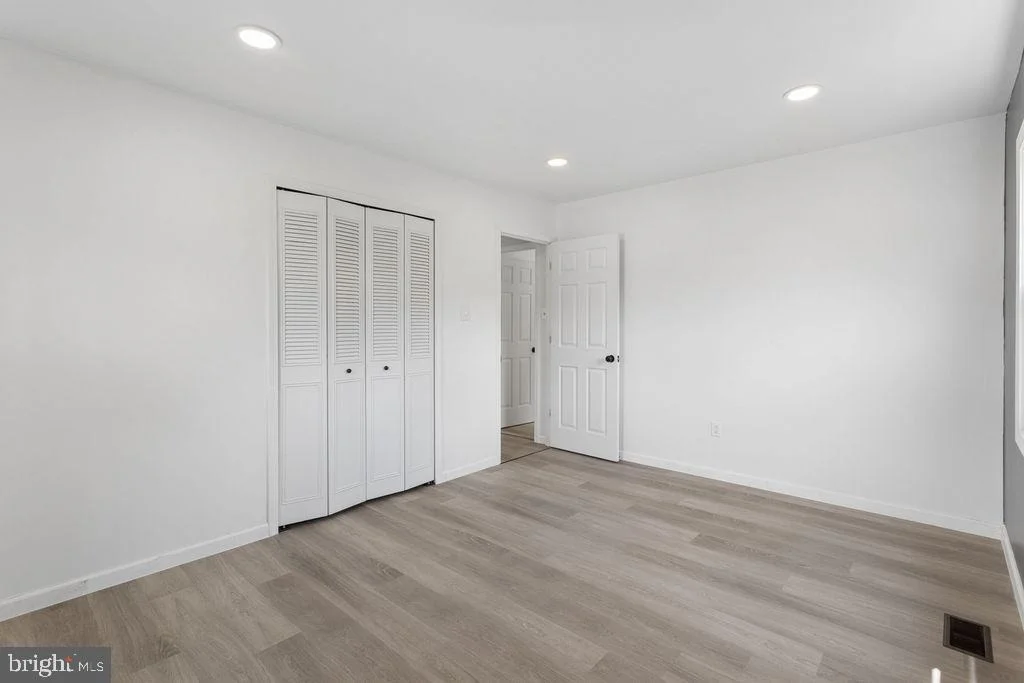Photo of 59 NORTHAMPTON DRIVE
