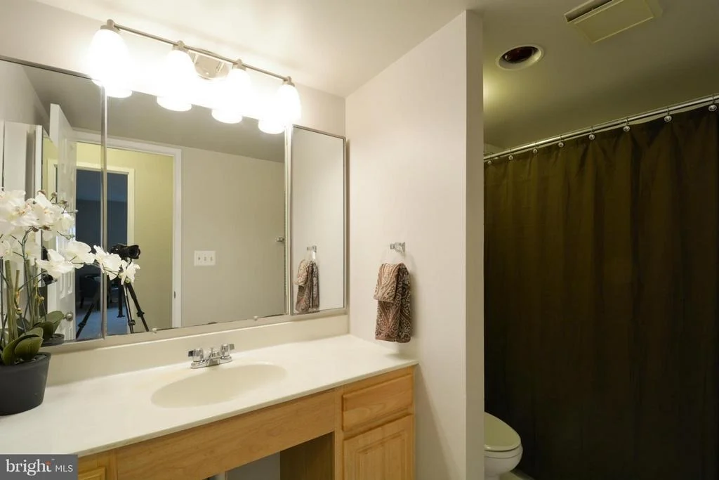 Photo of Unit 1502 at 5902 MOUNT EAGLE DRIVE