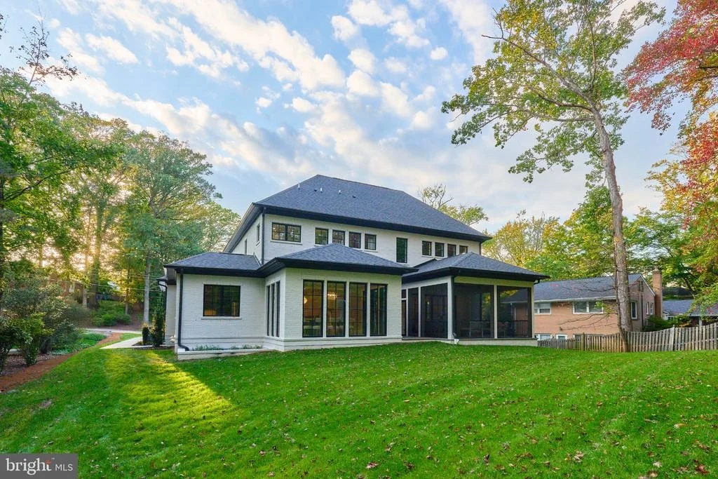 Photo of 1515 CRESTWOOD LANE
