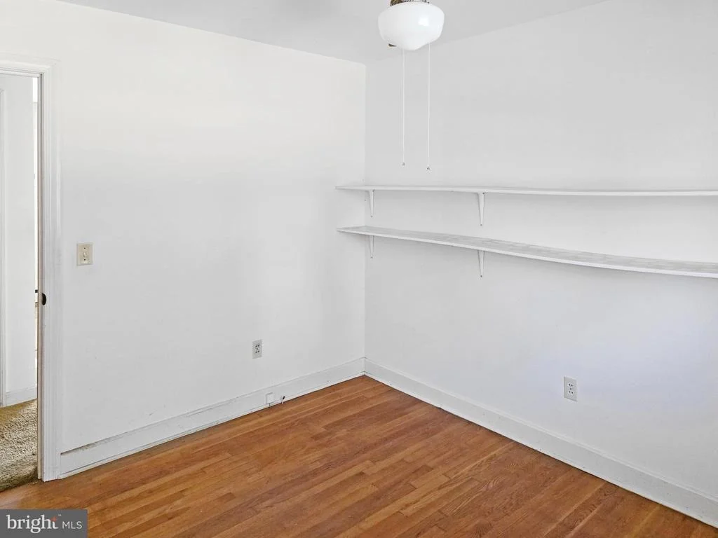 Photo of 105 LAKEVIEW DRIVE
