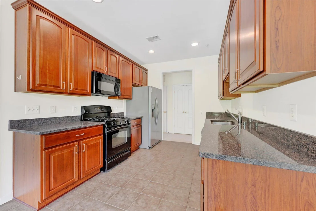 Photo of Unit 6 at 1403-F JOPPA FOREST DRIVE