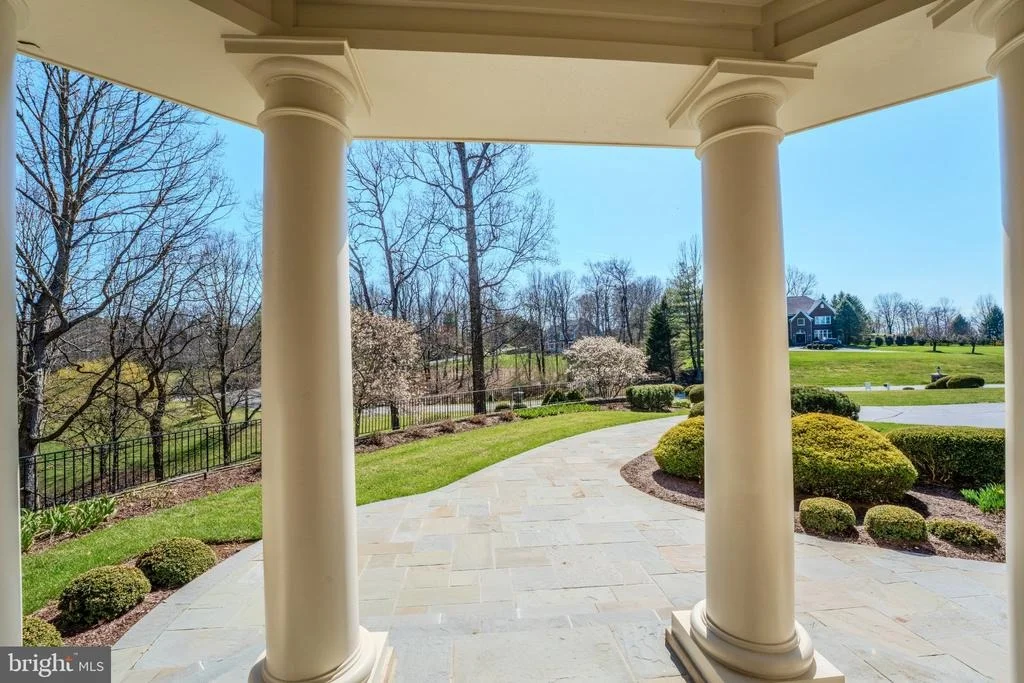 Photo of 40436 BEACON HILL DRIVE