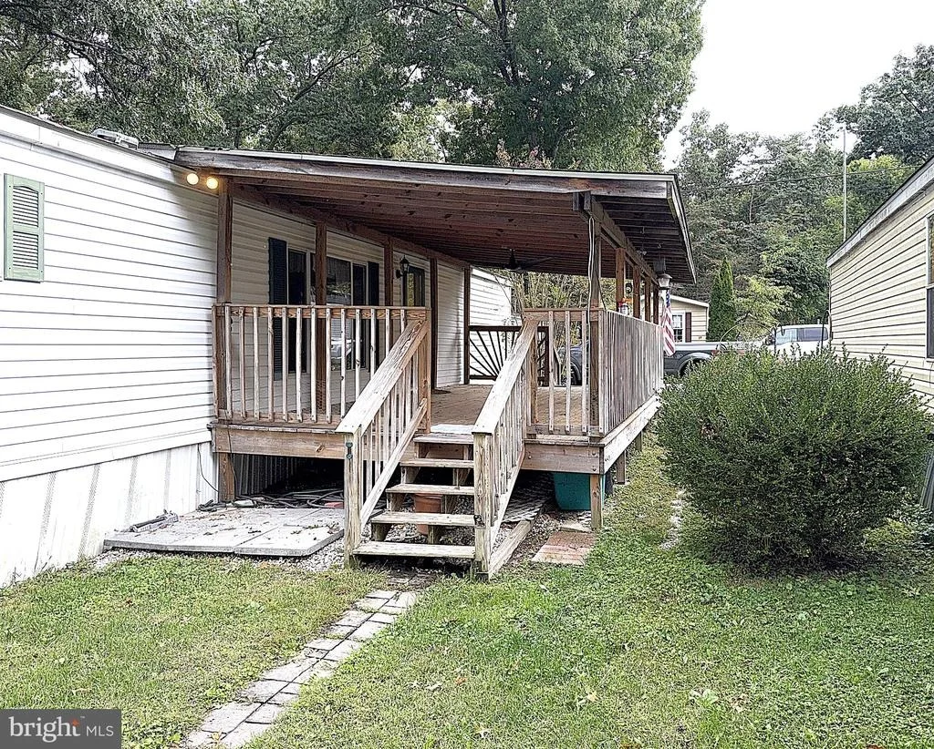 Photo of Unit TRLR21 at 578 TRIMBLE ROAD