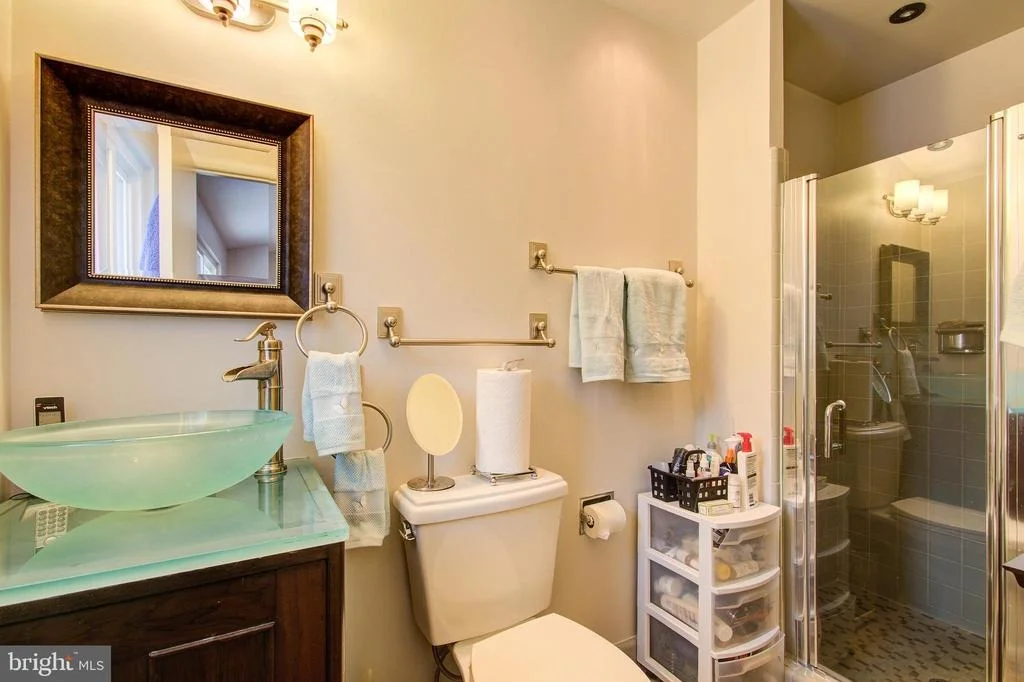 Photo of 611 HILLSBORO DRIVE