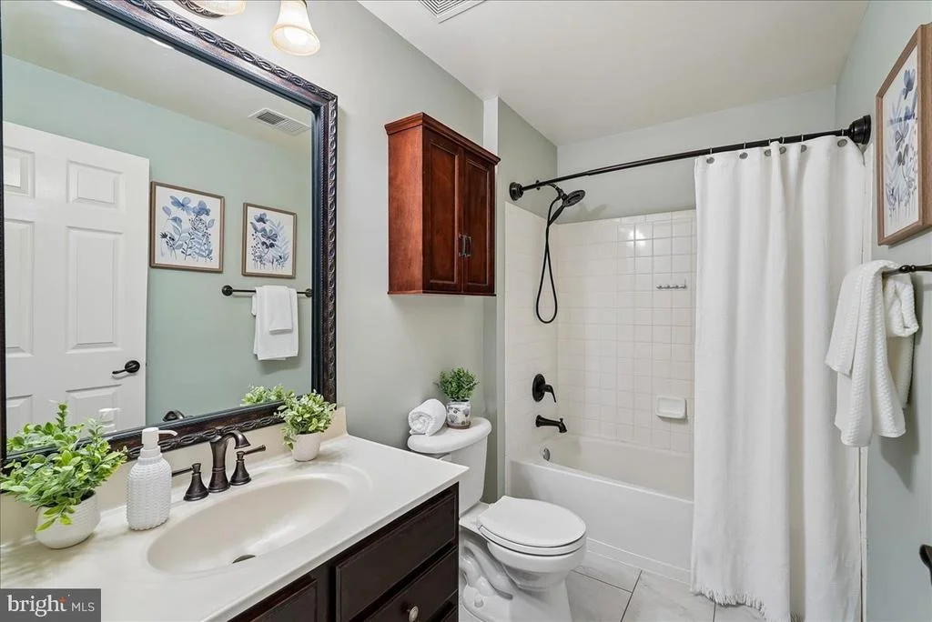 Photo of 320 N CONSTITUTION WAY