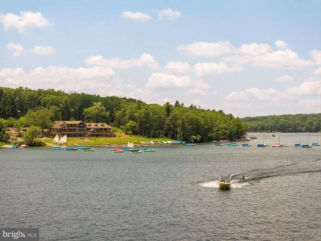 Photo of 2895 TURKEY NECK ROAD