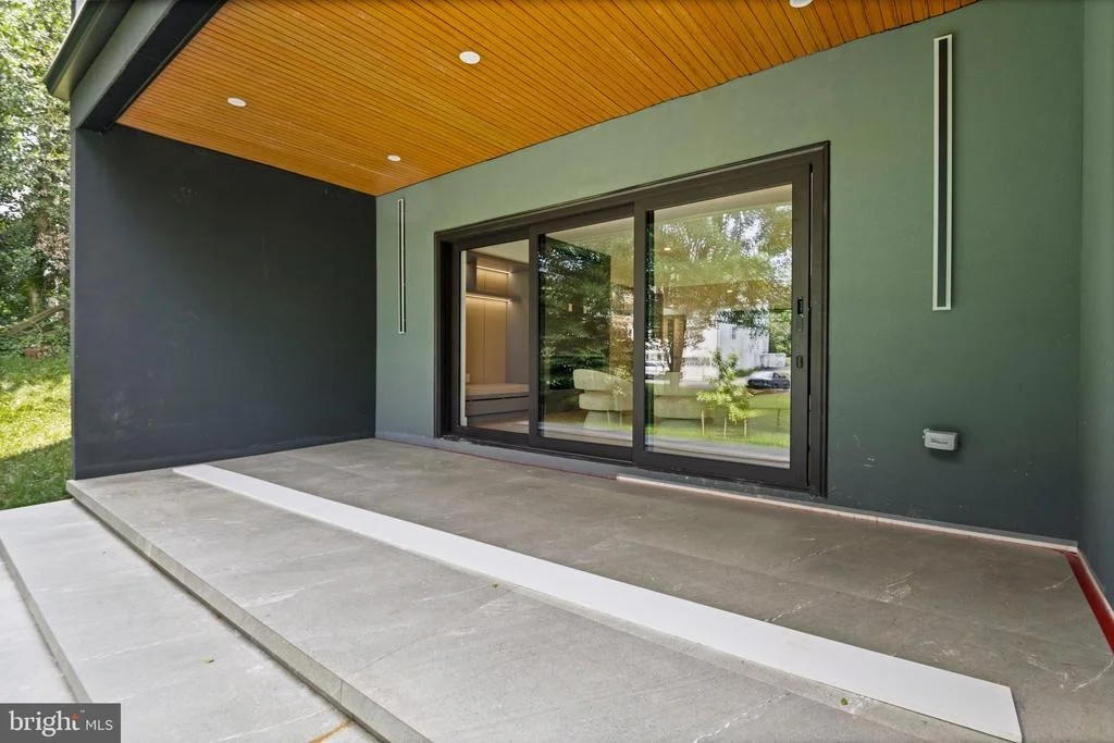 Photo of 1451 COLA DRIVE