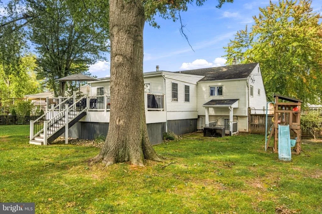 Photo of 1260 BEVERLY ROAD