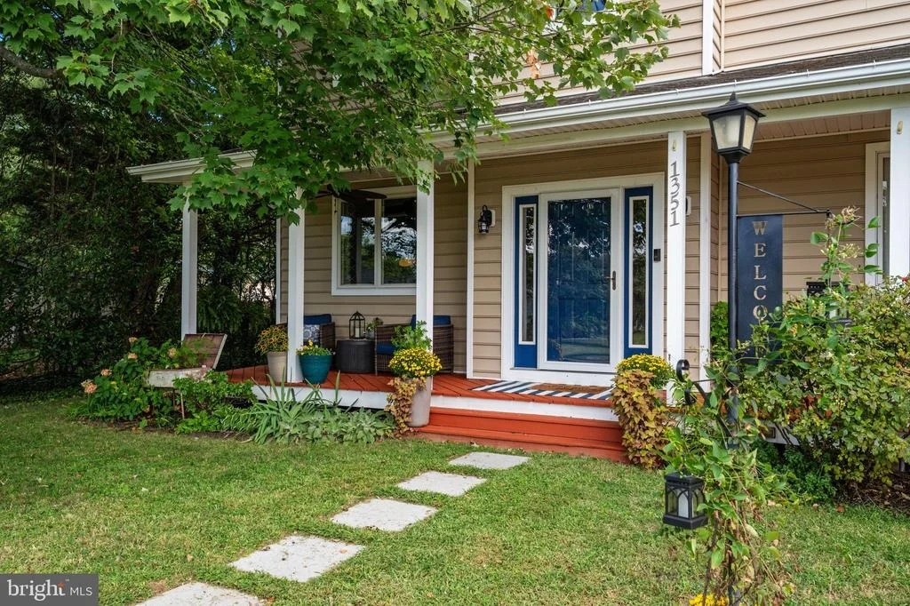 Photo of 1351 CALVERT ROAD