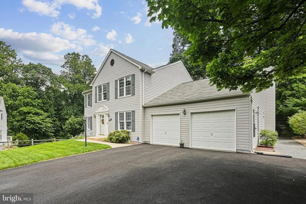 Photo of 8262 RIPPLING BRANCH ROAD