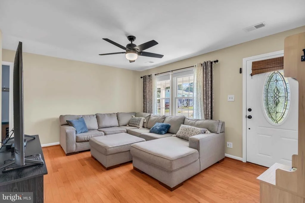 Photo of 101 W BEECH ROAD