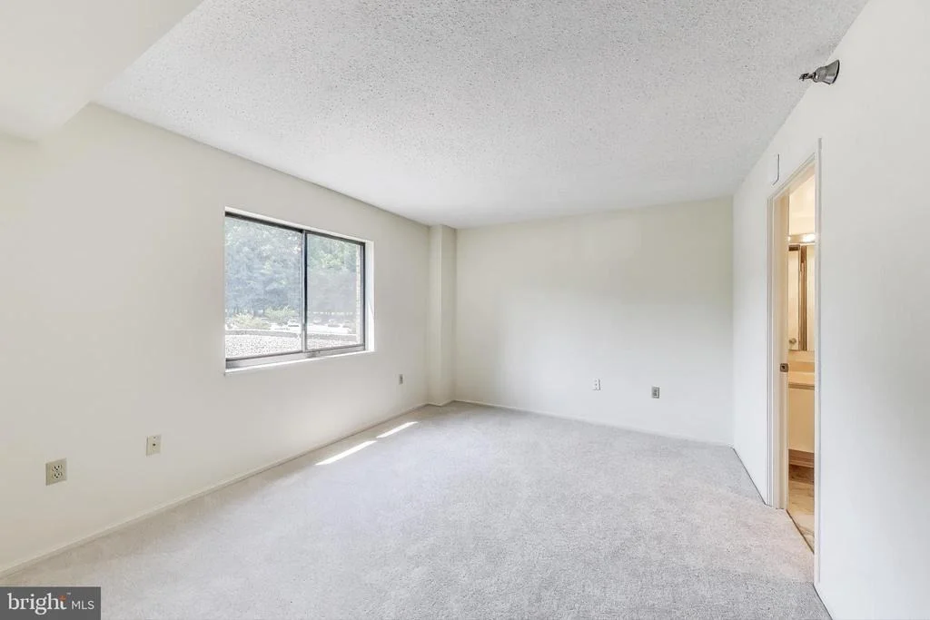 Photo of Unit 115 at 15100 INTERLACHEN DRIVE