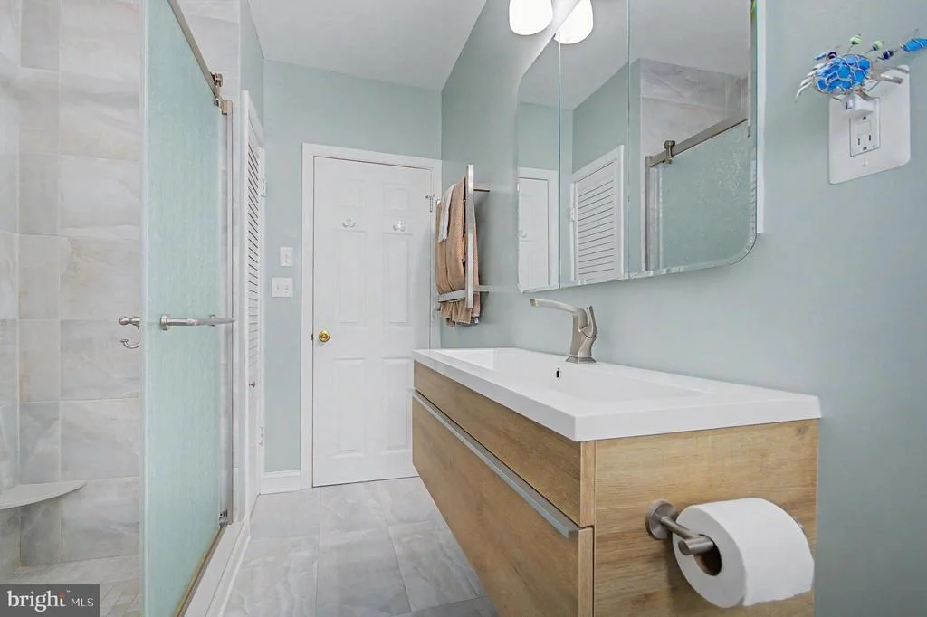 Photo of 8 GRANADA ROAD