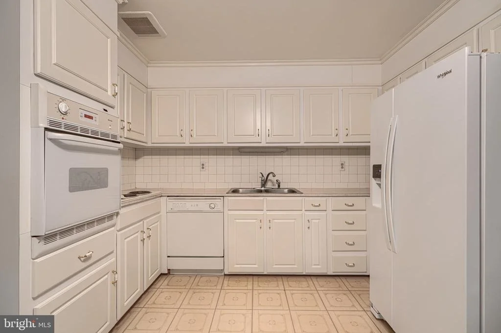 Photo of 323 MONTGOMERY DRIVE