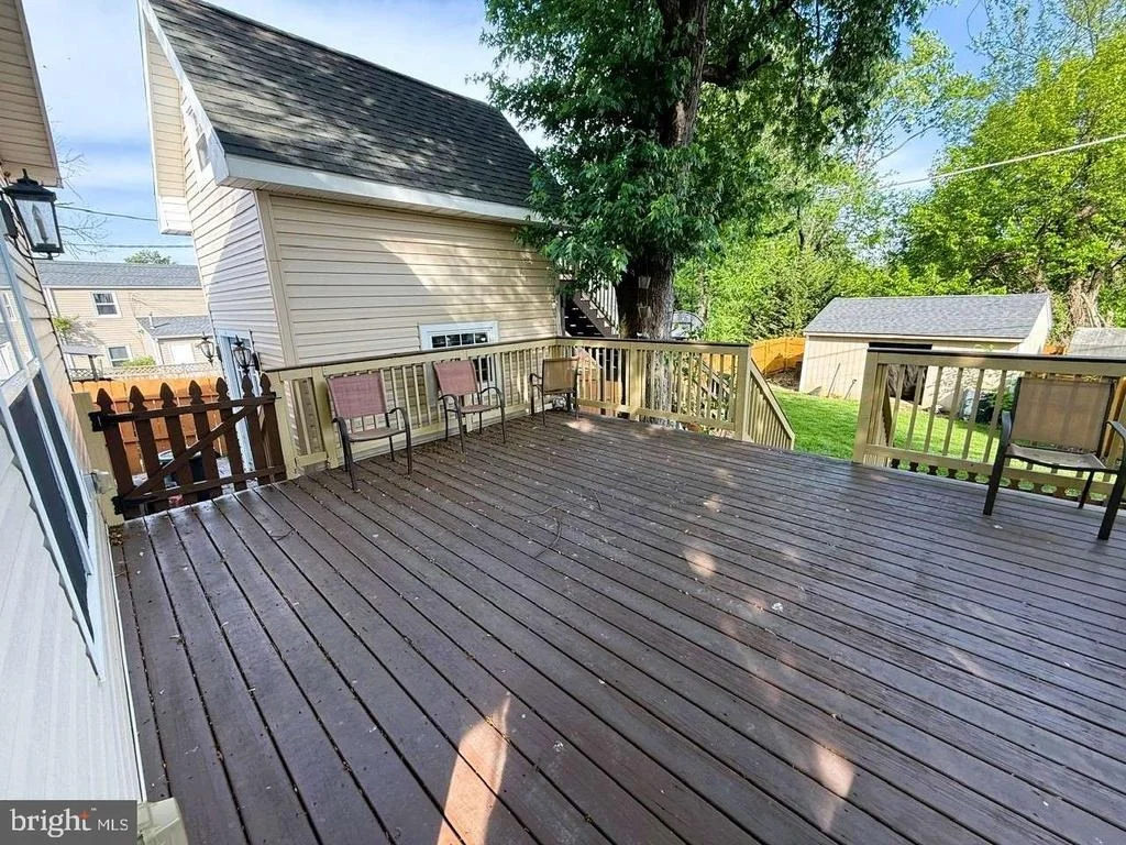 Photo of 1205 GREYSTONE ROAD