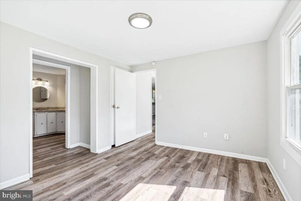 Photo of 6347 DAVIS ROAD