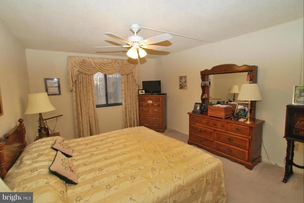 Photo of Unit 703 at 15100 INTERLACHEN DRIVE