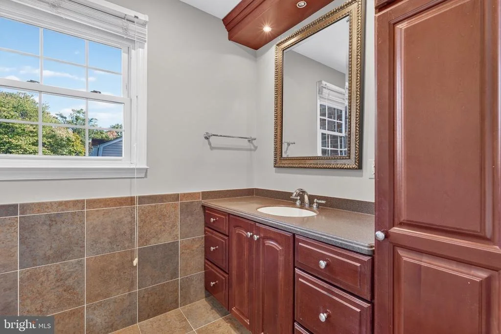 Photo of 7111 CARNATION COURT