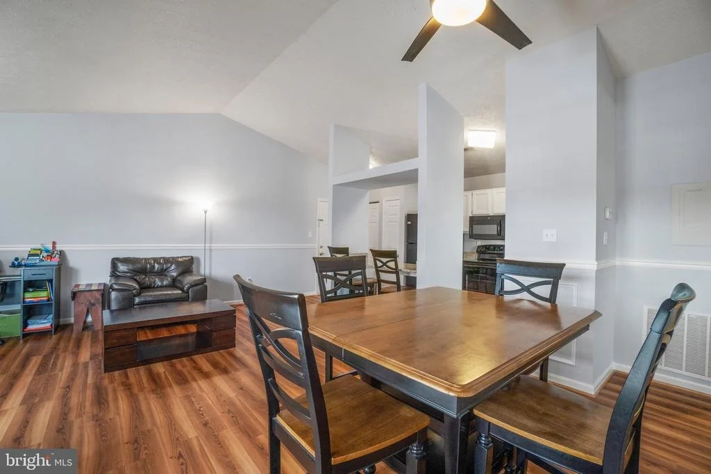 Photo of Unit 2D at 2157 WAINWRIGHT COURT