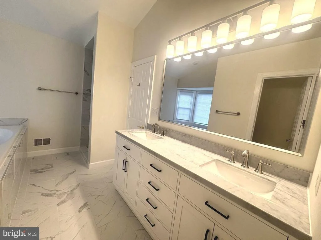 Photo of 125 MISSION DRIVE