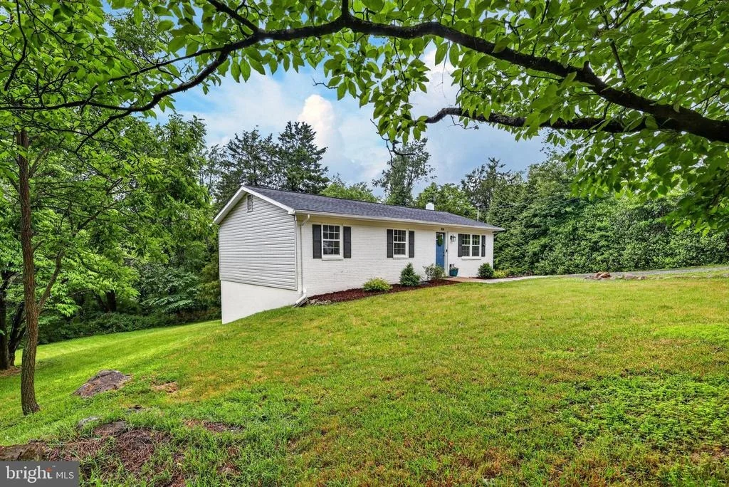 Photo of 638 APPLE ORCHARD DRIVE