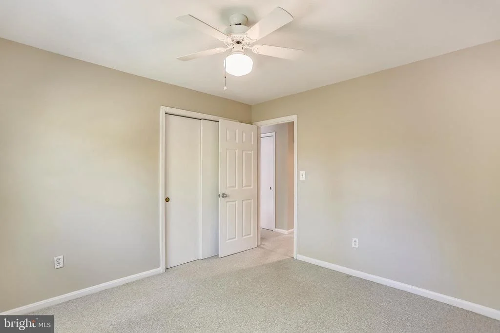 Photo of 19005 PLUMMER DRIVE