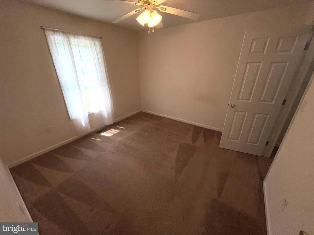 Photo of 28 CIRCLE DRIVE W
