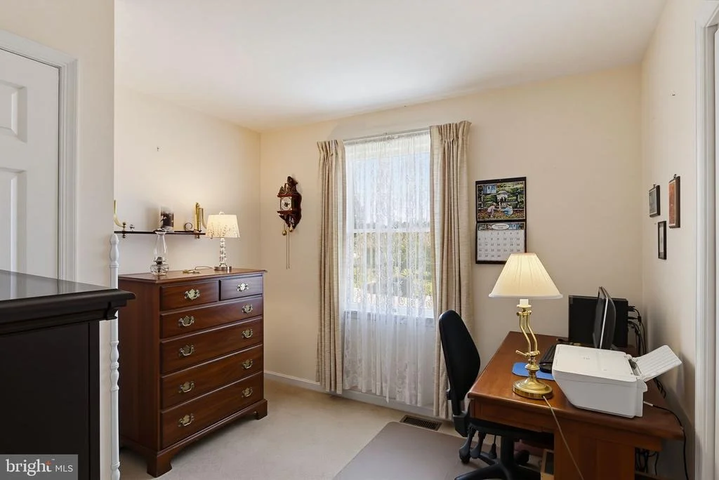 Photo of 375 SUNSHINE WAY