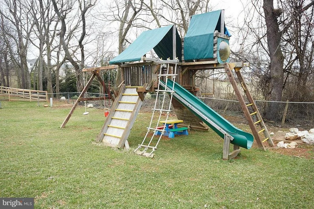 Photo of 7083 JASPER DRIVE