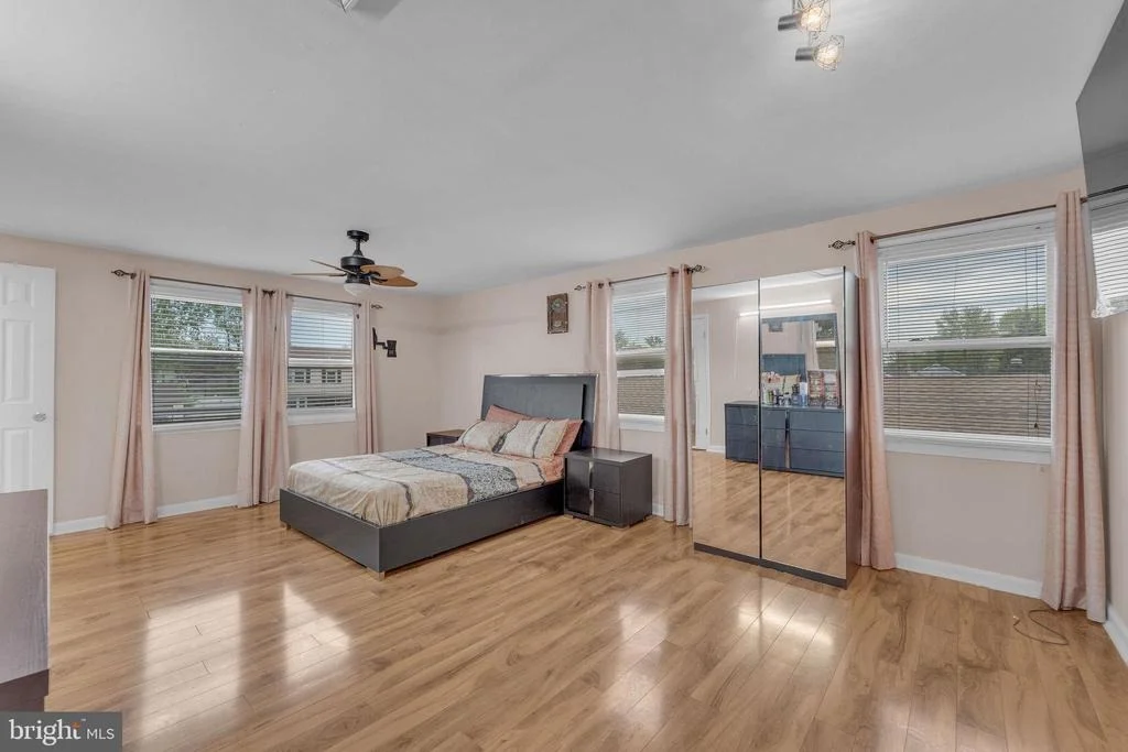 Photo of 13 NORTHAMPTON DRIVE