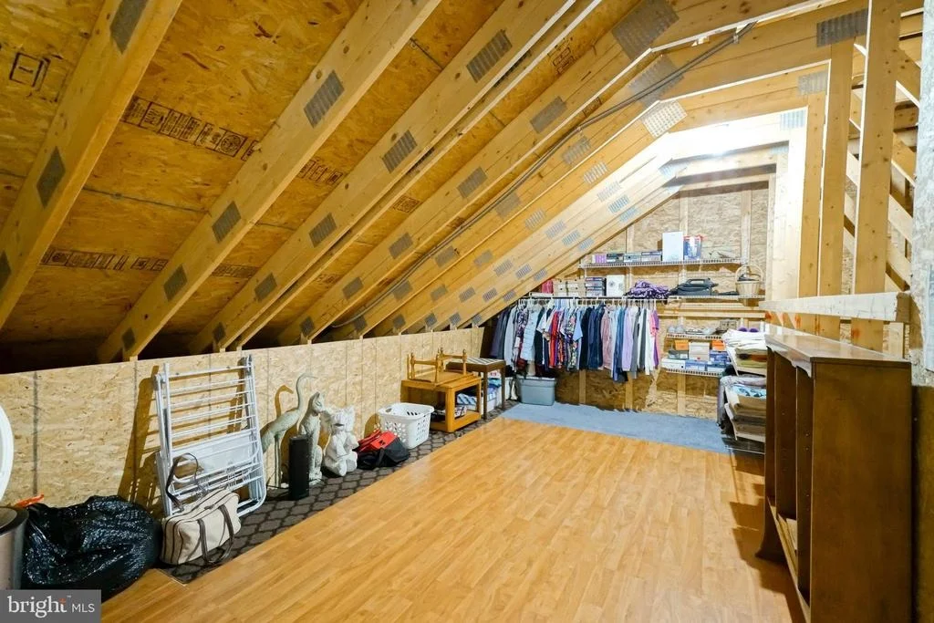 Photo of 147 W SHORE DRIVE