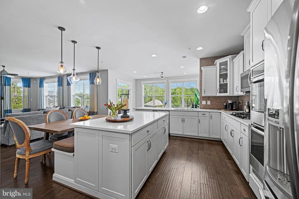Photo of 2419 MACALLISTER LANE