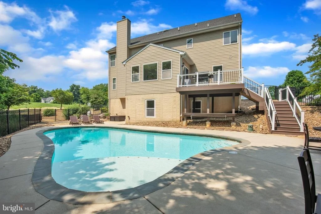 Photo of 2058 BAYTHORNE ROAD