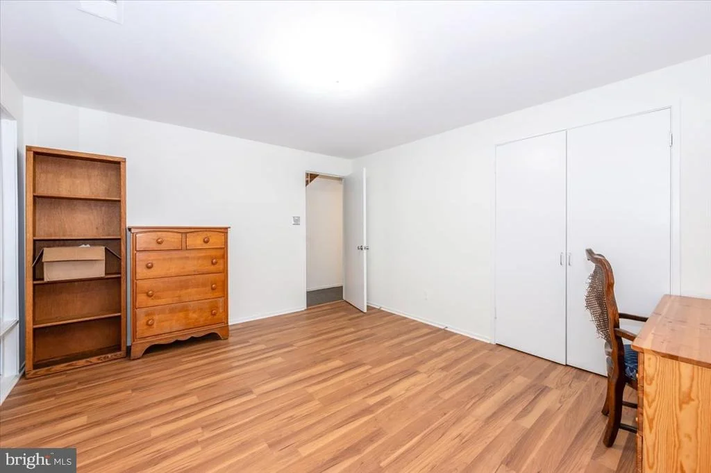 Photo of 9441 HOLBROOK