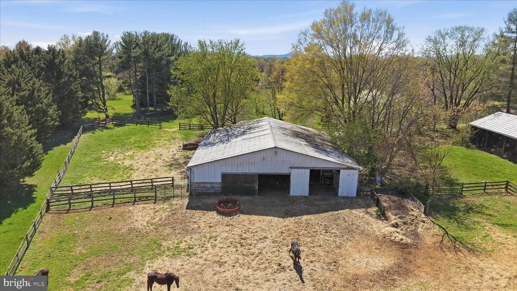 Photo of 2517 FIVE POINTS ROAD