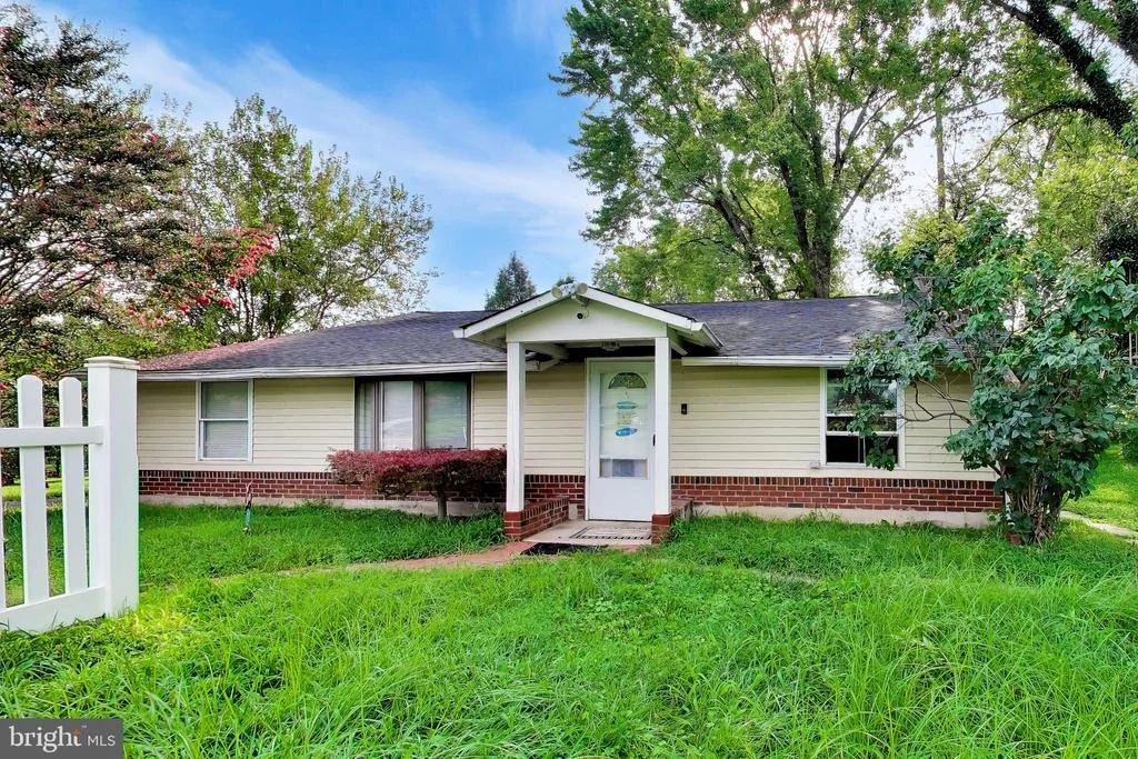 Photo of 16012 BATSON ROAD