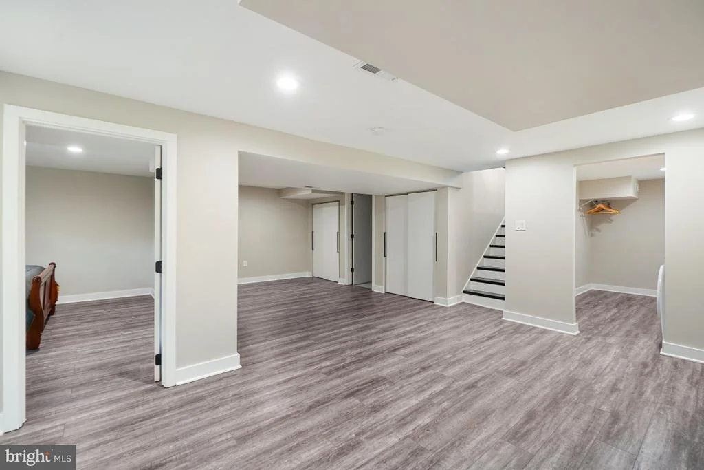 Photo of 220 HUTTON STREET