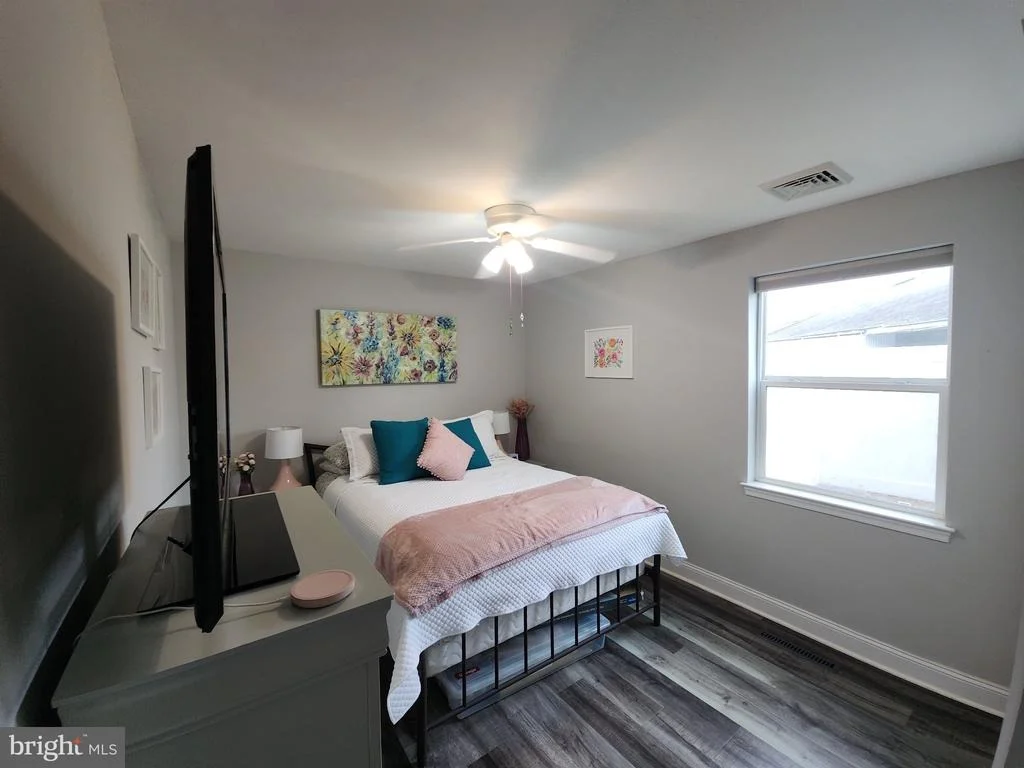 Photo of 802 DEVON ROAD
