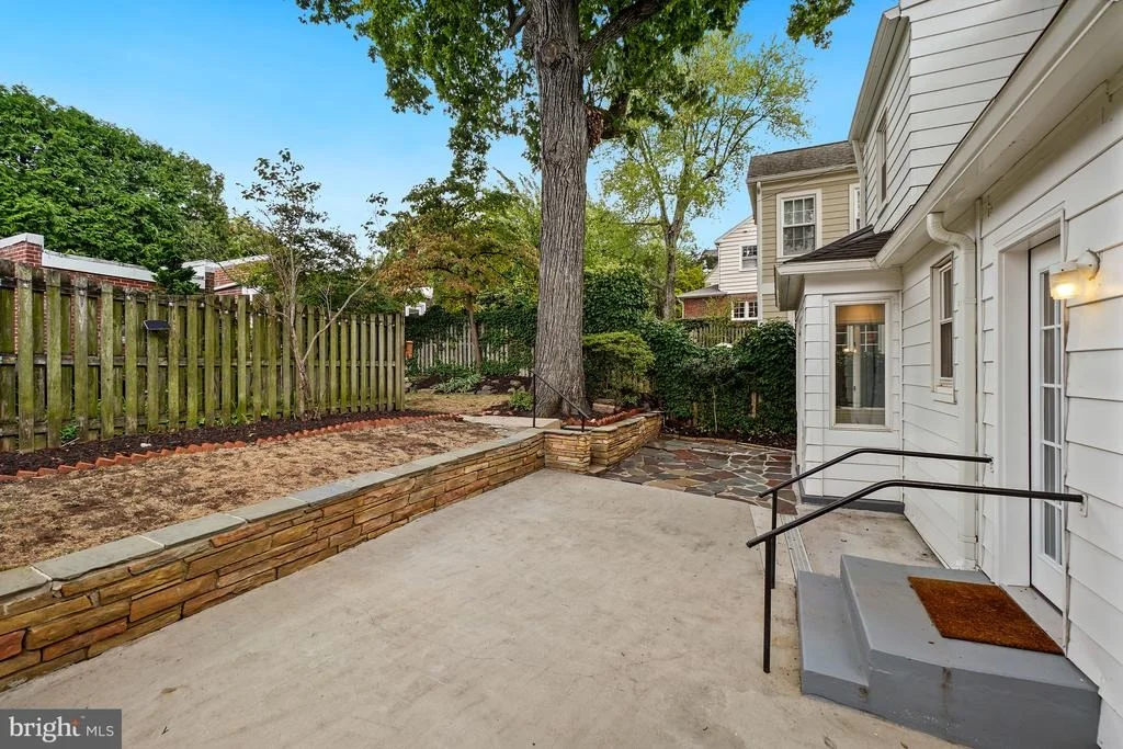 Photo of 5504 30TH PLACE NW